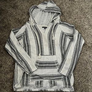 worn a couple time but don’t have use for it anymore. super cute and comfy!<<<<<